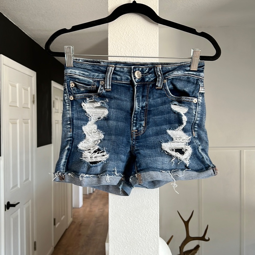 American eagle hi rise shortie distressed jeans size 0
